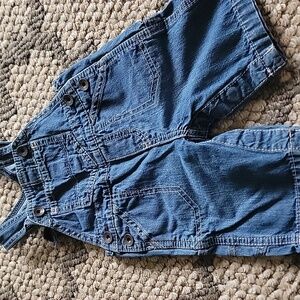 Baby Oshkosh coveralls size 3month